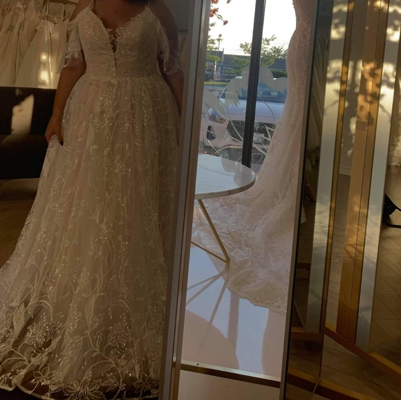 Madi Lane 'Maiya' Gown in Mocha - Picture 6 of 7